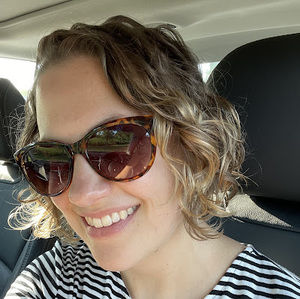 Meet your Posher, Christina